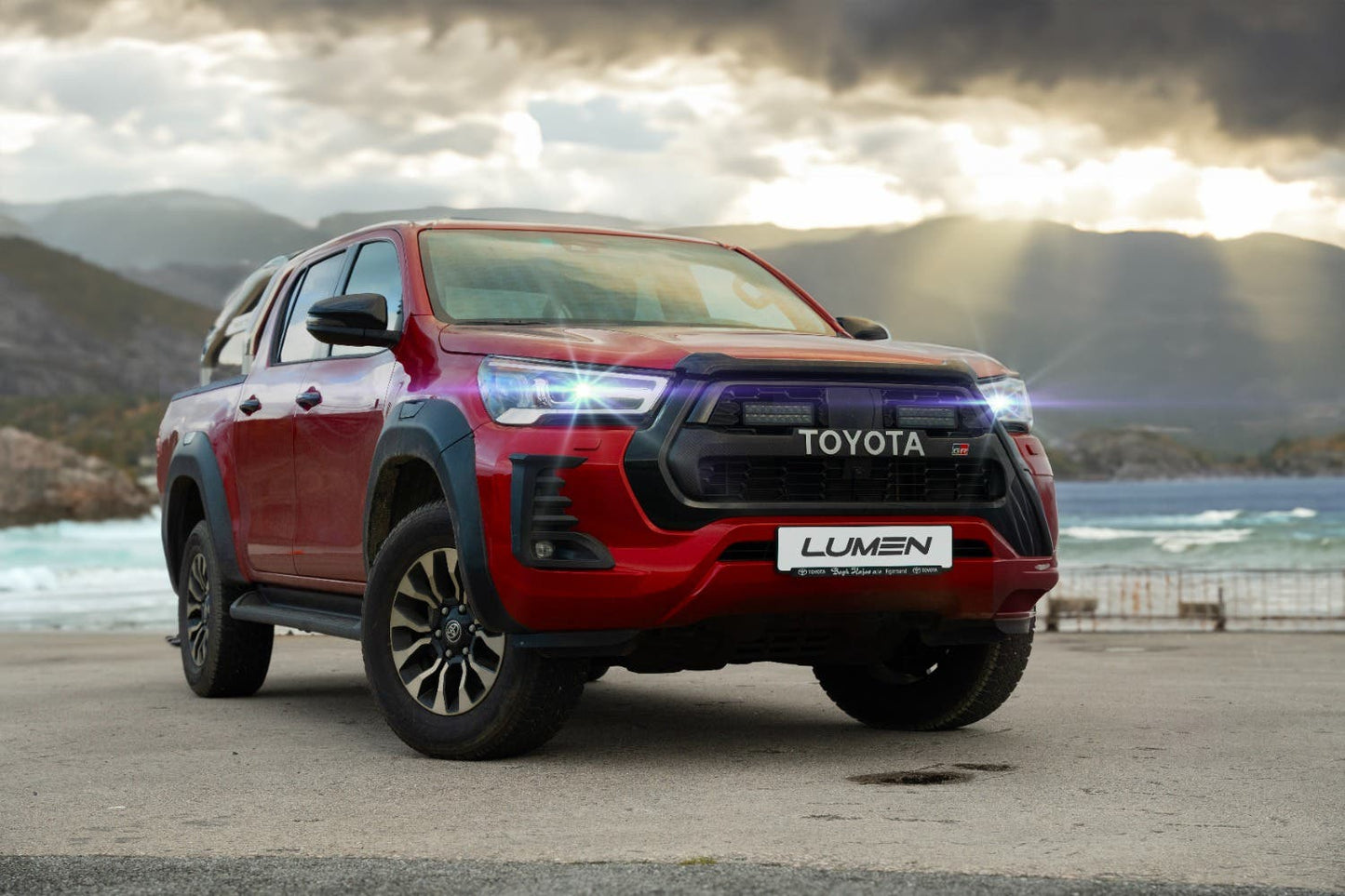 Lumen Toyota Hilux GR 2023+ grillekit (SQ16)