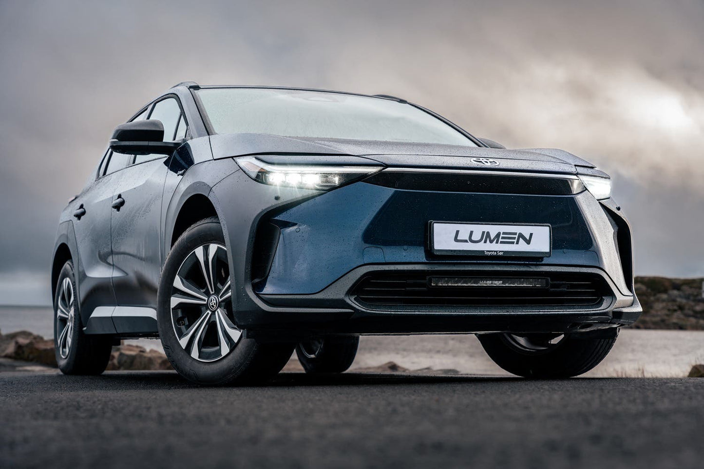 Lumen Toyota Bz4X 2024+ grillekit (CS20 Performance)