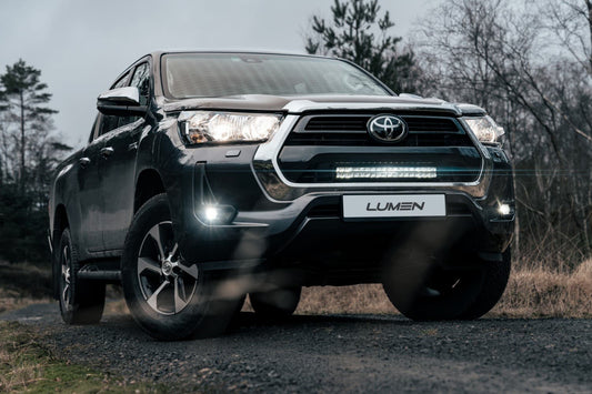 Lumen grillkit Toyota Hilux SR 2021+ (Lumen Helios DX20)