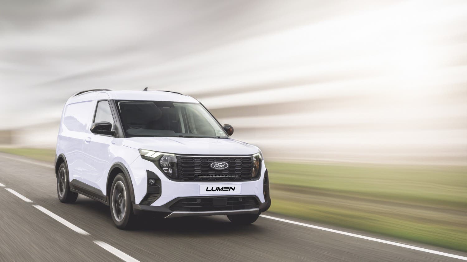 Lumen Ford Transit Courier Active 2025+ Grillkit (CS20 Slim)