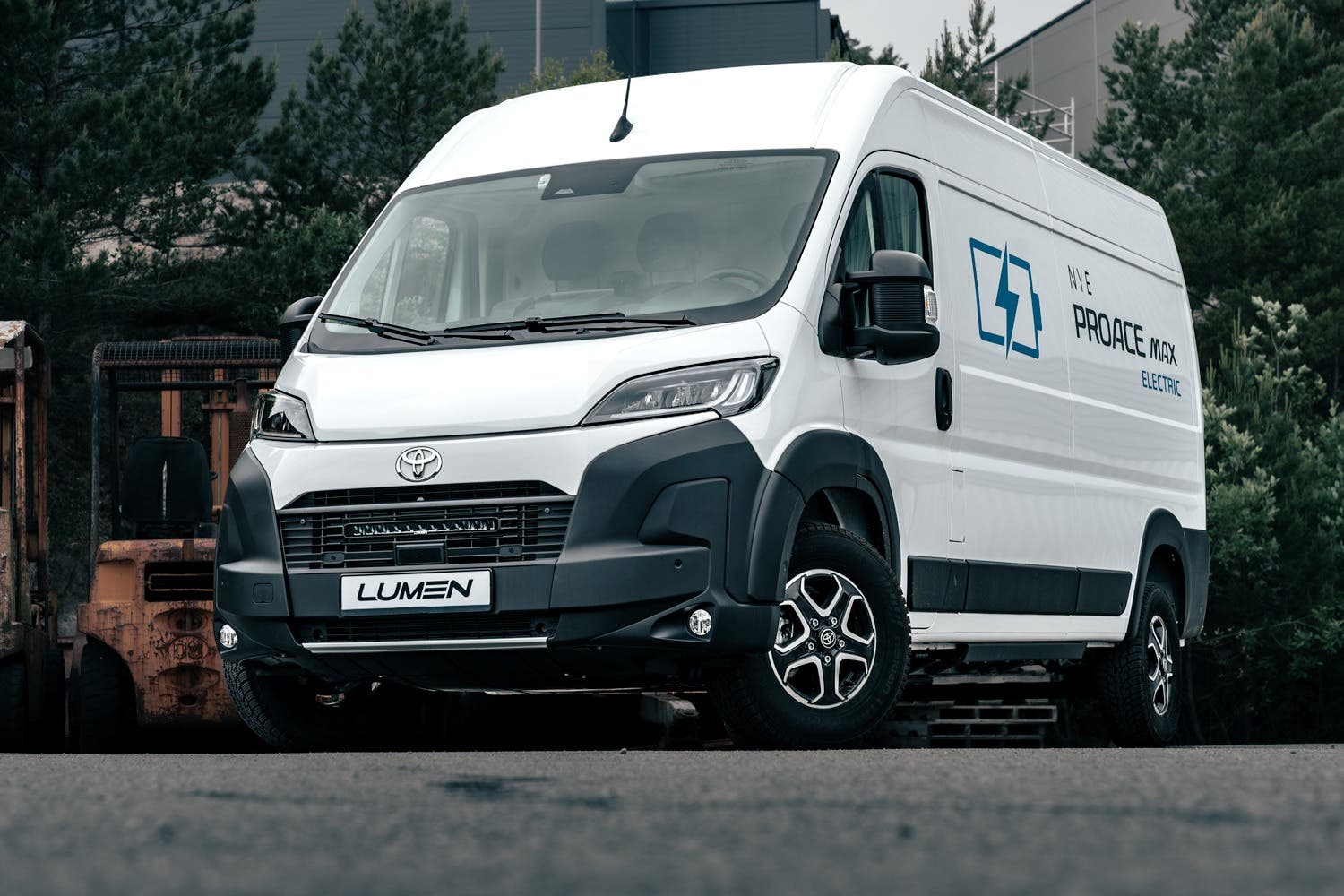Lumen Toyota Pro Ace Max  2024+ Grillkit (CS20 Performance)