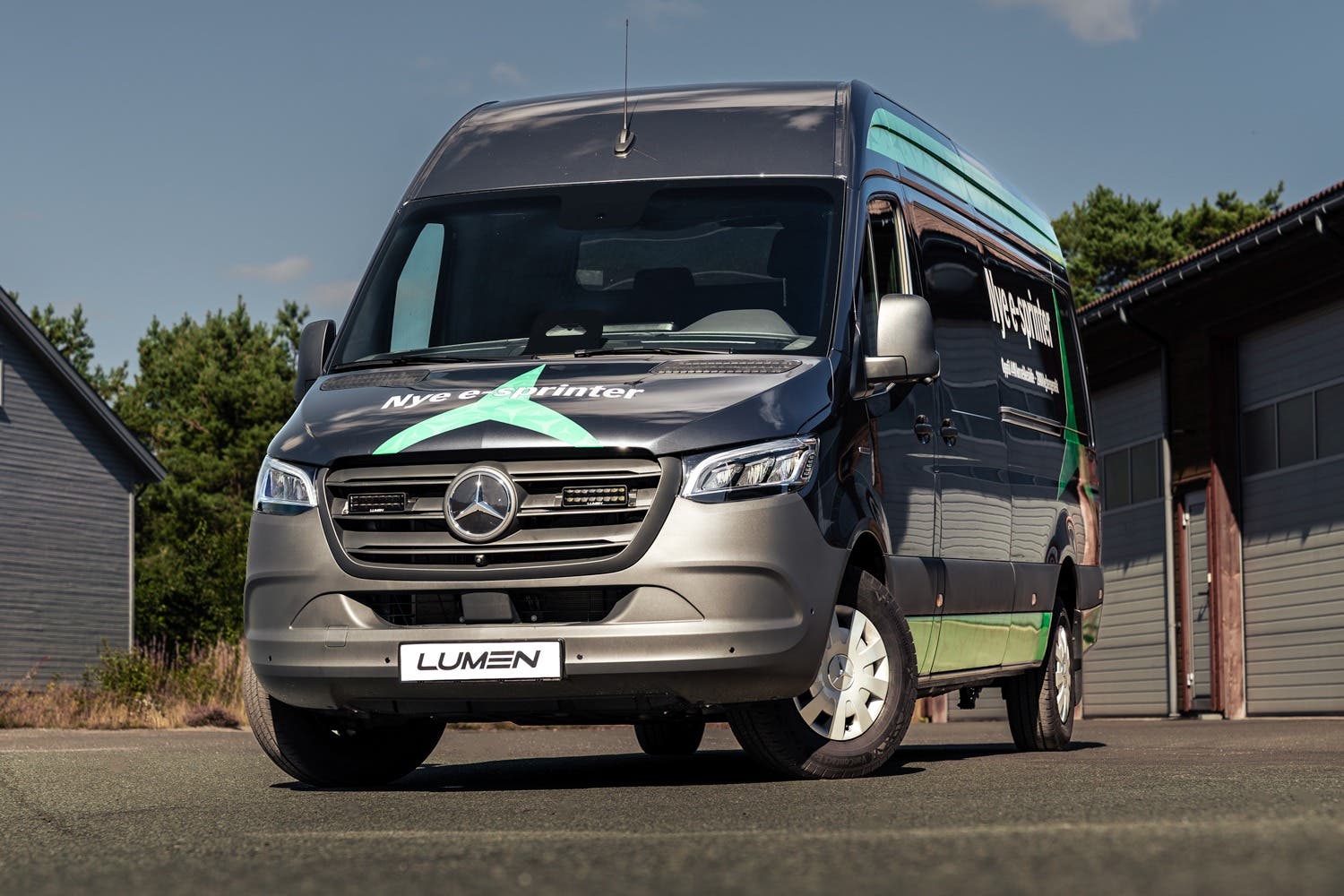 Lumen Mercedes E-Sprinter 2025 + Grillkit (Lumen Helios SQ16)