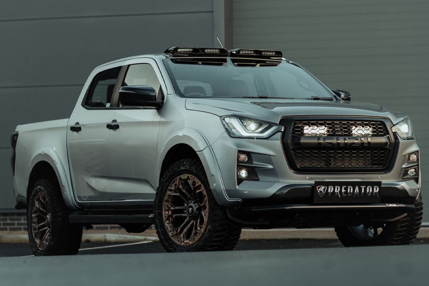 Lumen Predator takpod til Izusu D-Max 2025-