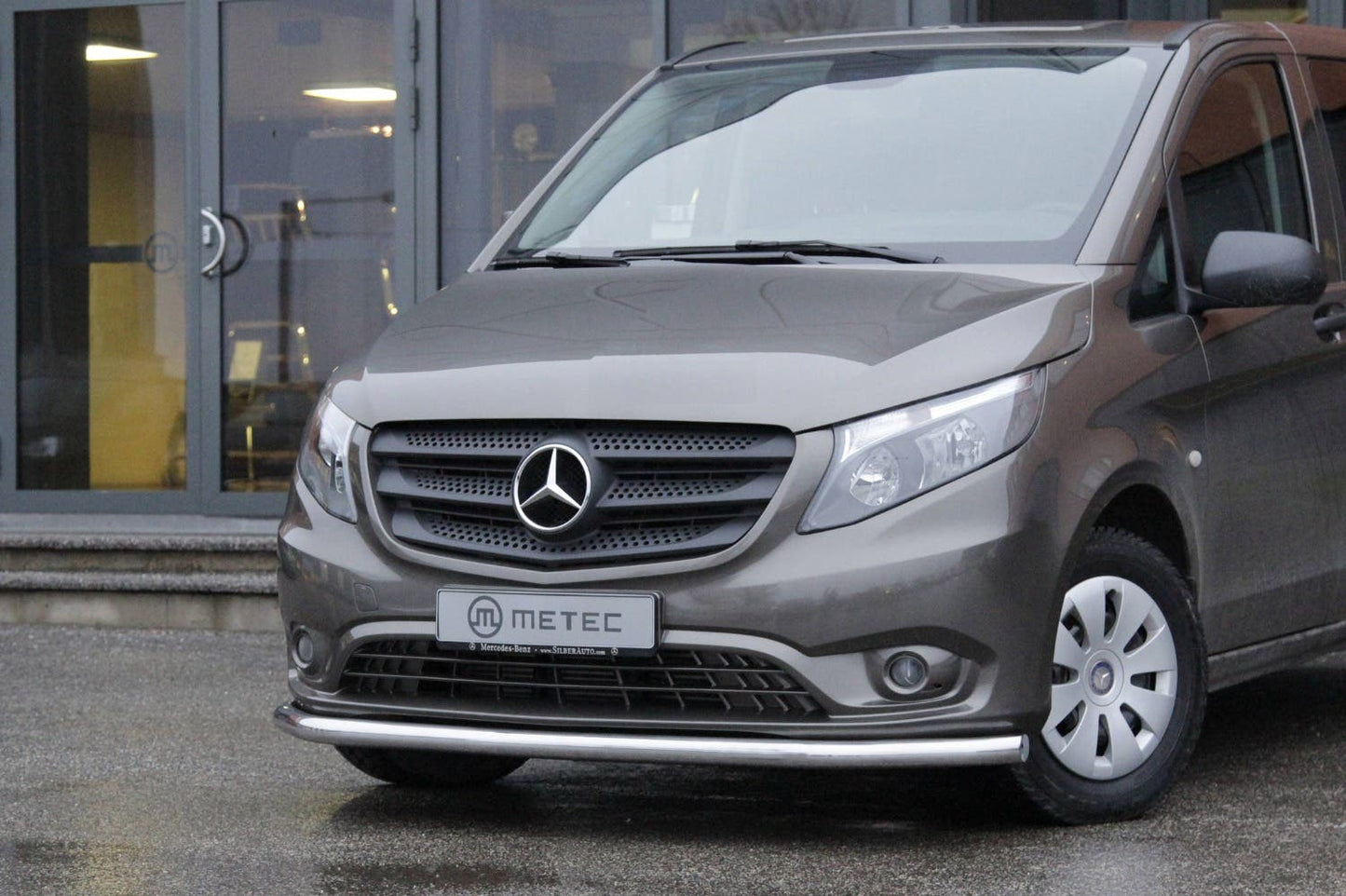 Metec Kufanger Mercedes - Benz Eqv 20 krom (A)